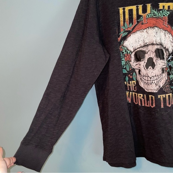 Torrid Super Soft Slub Jersey Long Sleeve Skull Print Joy to the World Tour Top - Picture 4 of 6